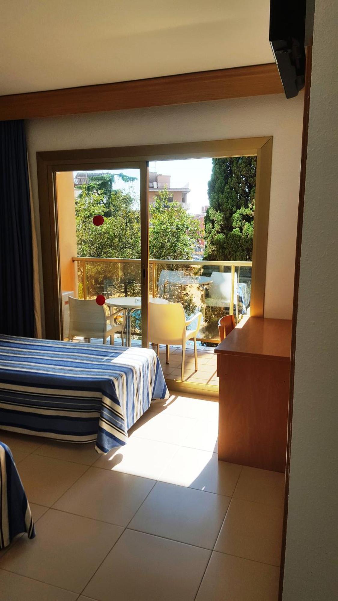 Hotel Bon Repos Calella Værelse billede