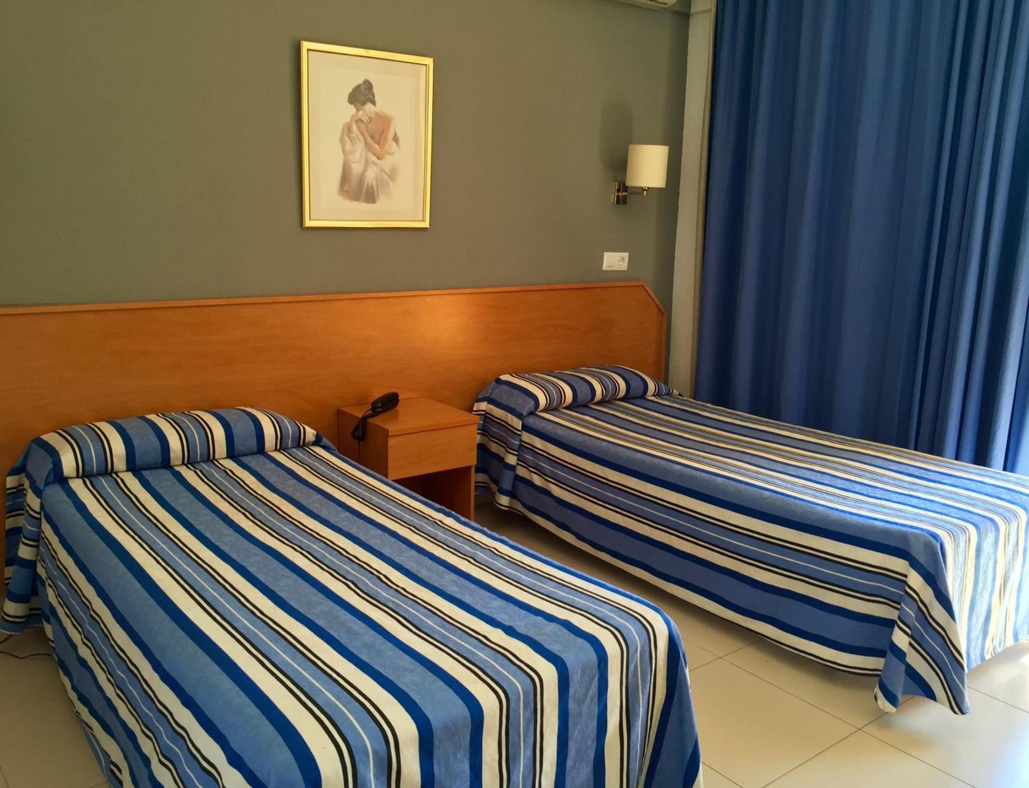 Hotel Bon Repos Calella Værelse billede